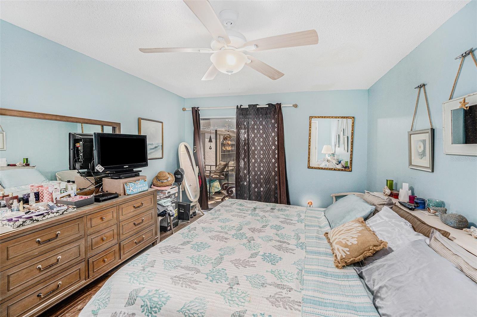 Image 13 of 27 For 215 Valencia Boulevard 308
