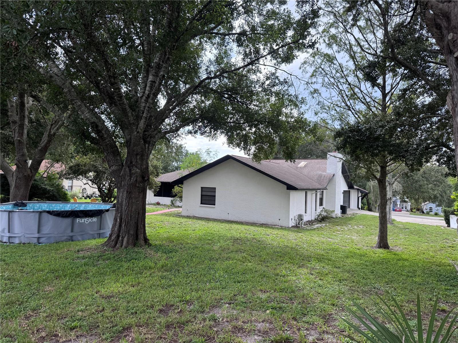 Image 5 of 30 For 5312 Suwannee Road
