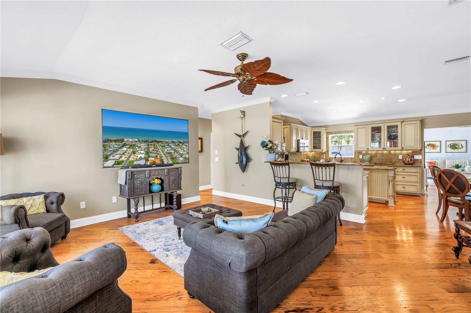 Image 3 of 71 For 106 22nd Street
