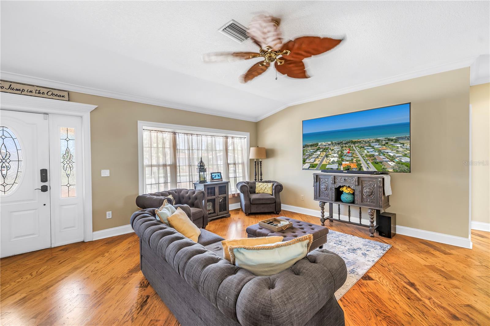 Image 8 of 71 For 106 22nd Street