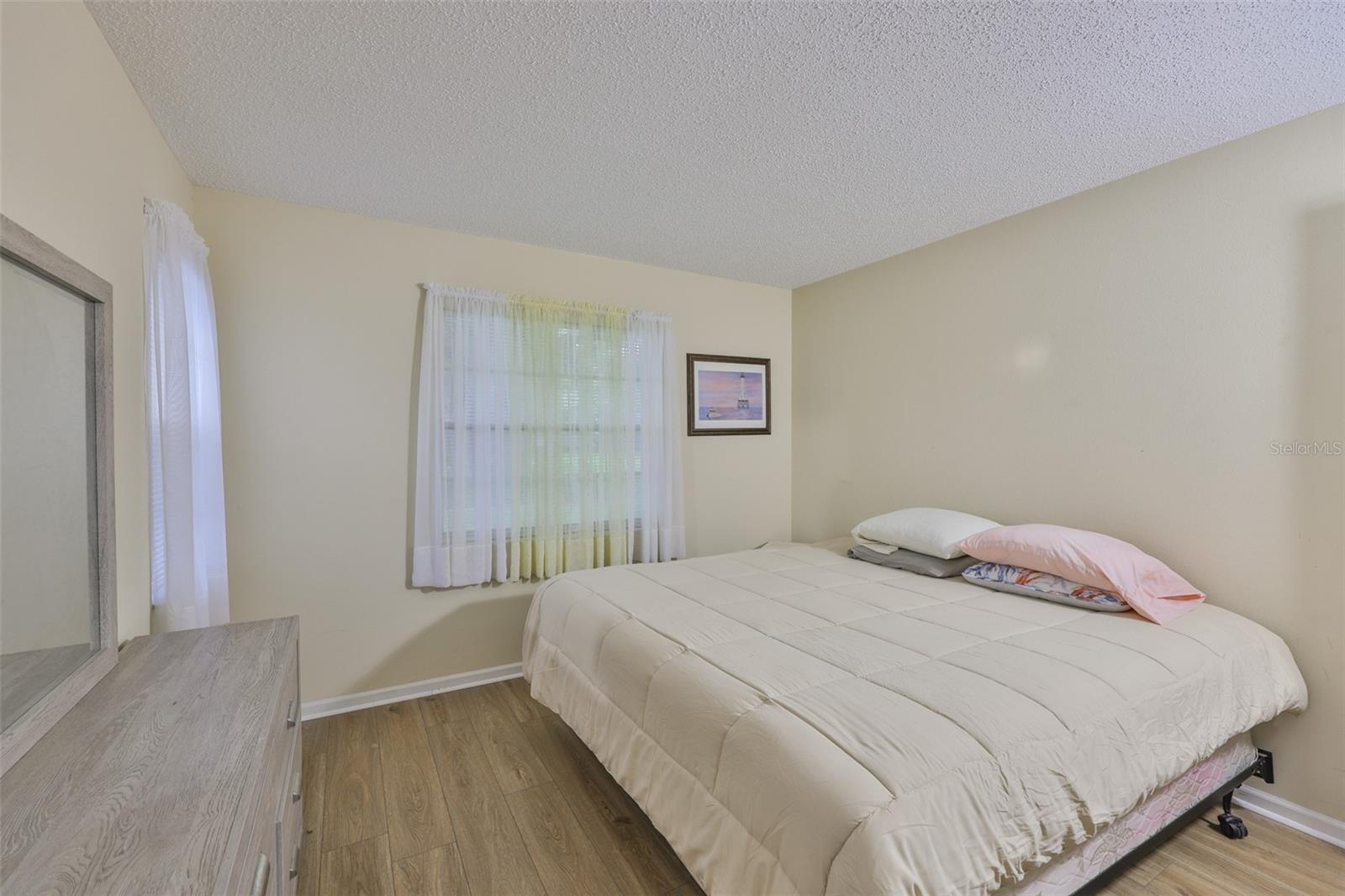 Image 16 of 36 For 1904 Canterbury Lane 11