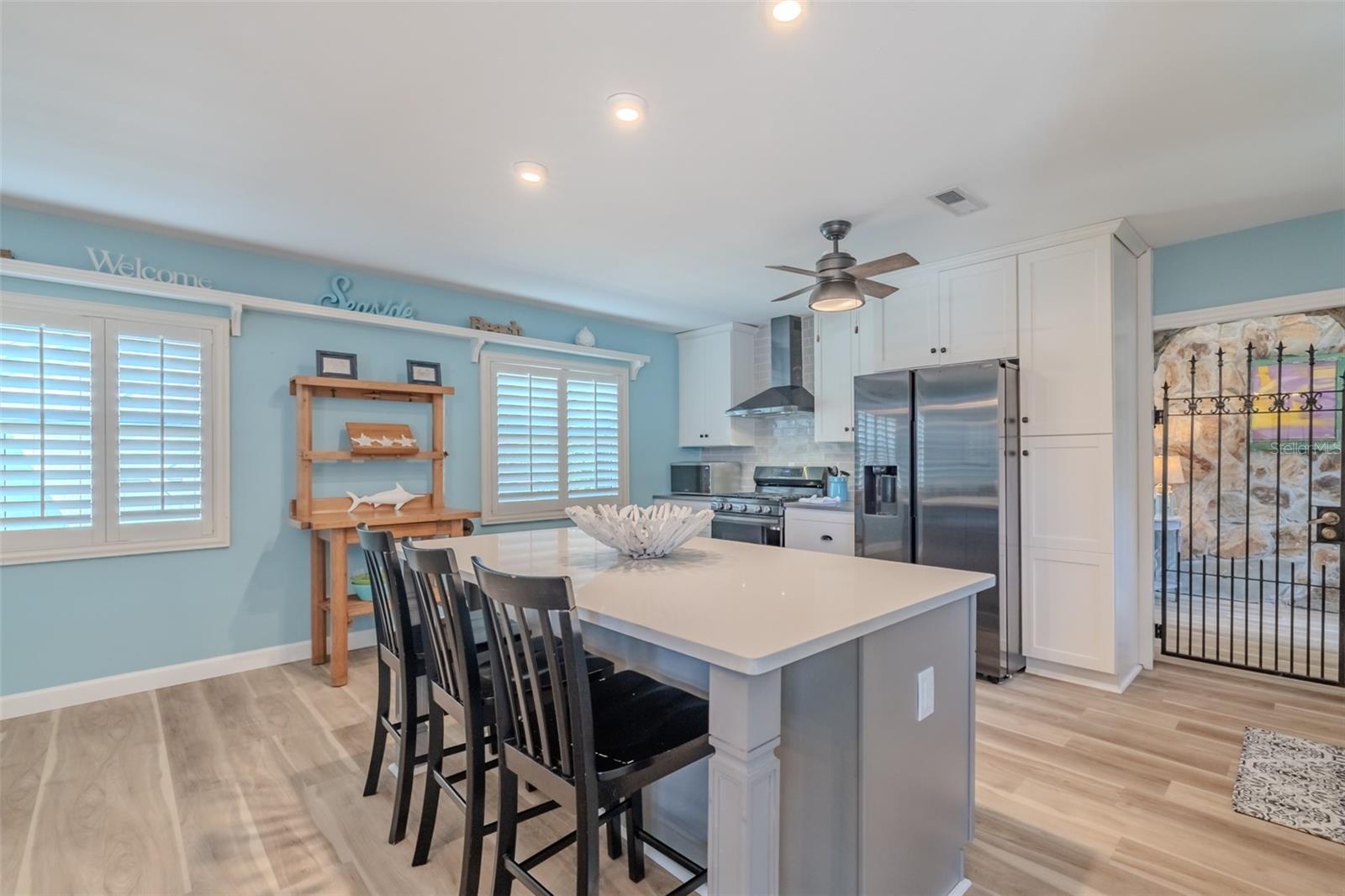 Image 14 of 69 For 820 Blue Heron Boulevard