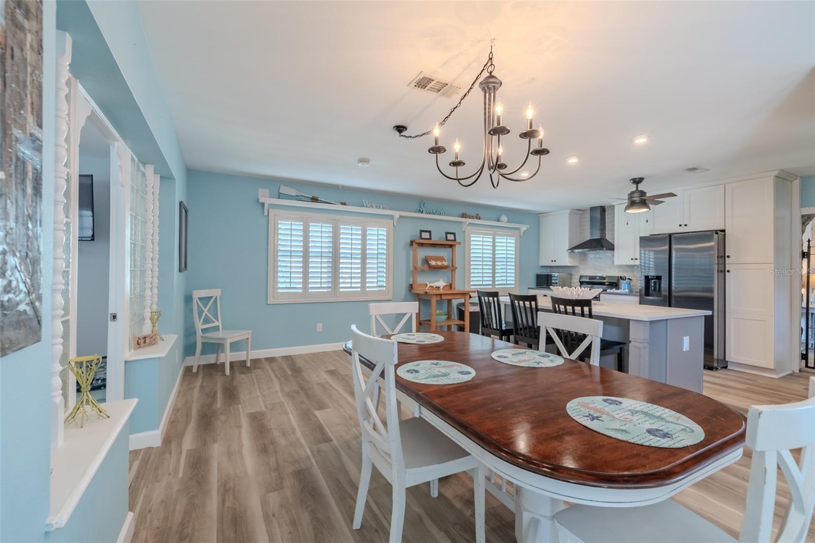Image 19 of 69 For 820 Blue Heron Boulevard