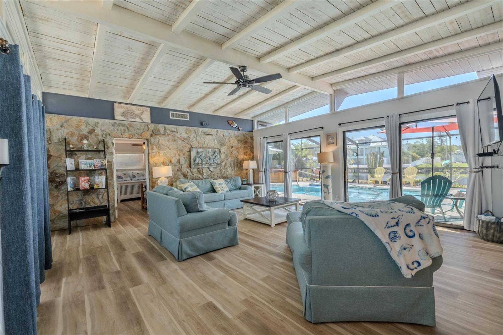 Image 21 of 69 For 820 Blue Heron Boulevard
