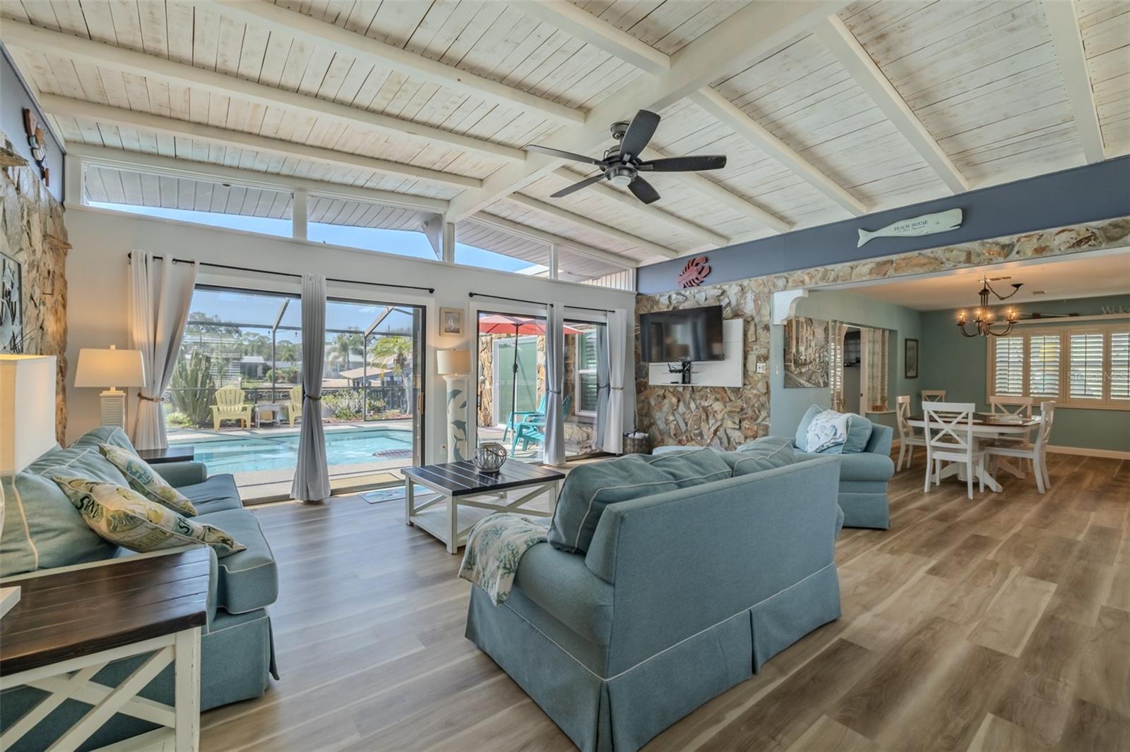 Image 22 of 69 For 820 Blue Heron Boulevard