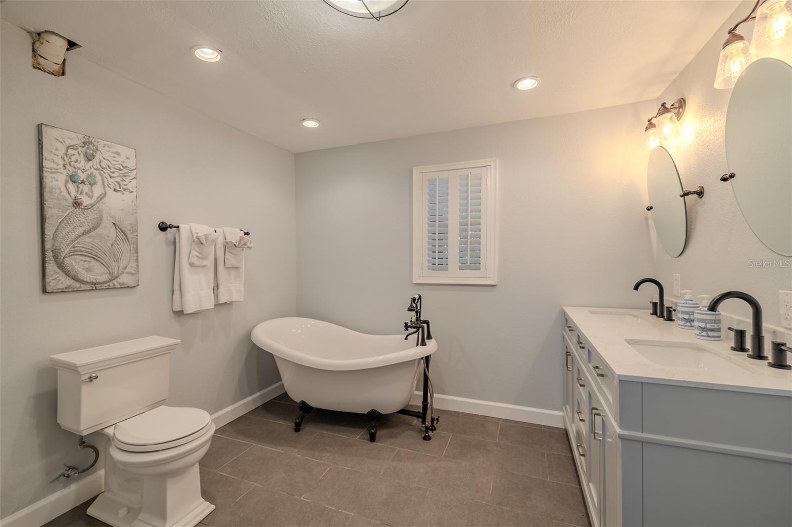 Image 29 of 69 For 820 Blue Heron Boulevard