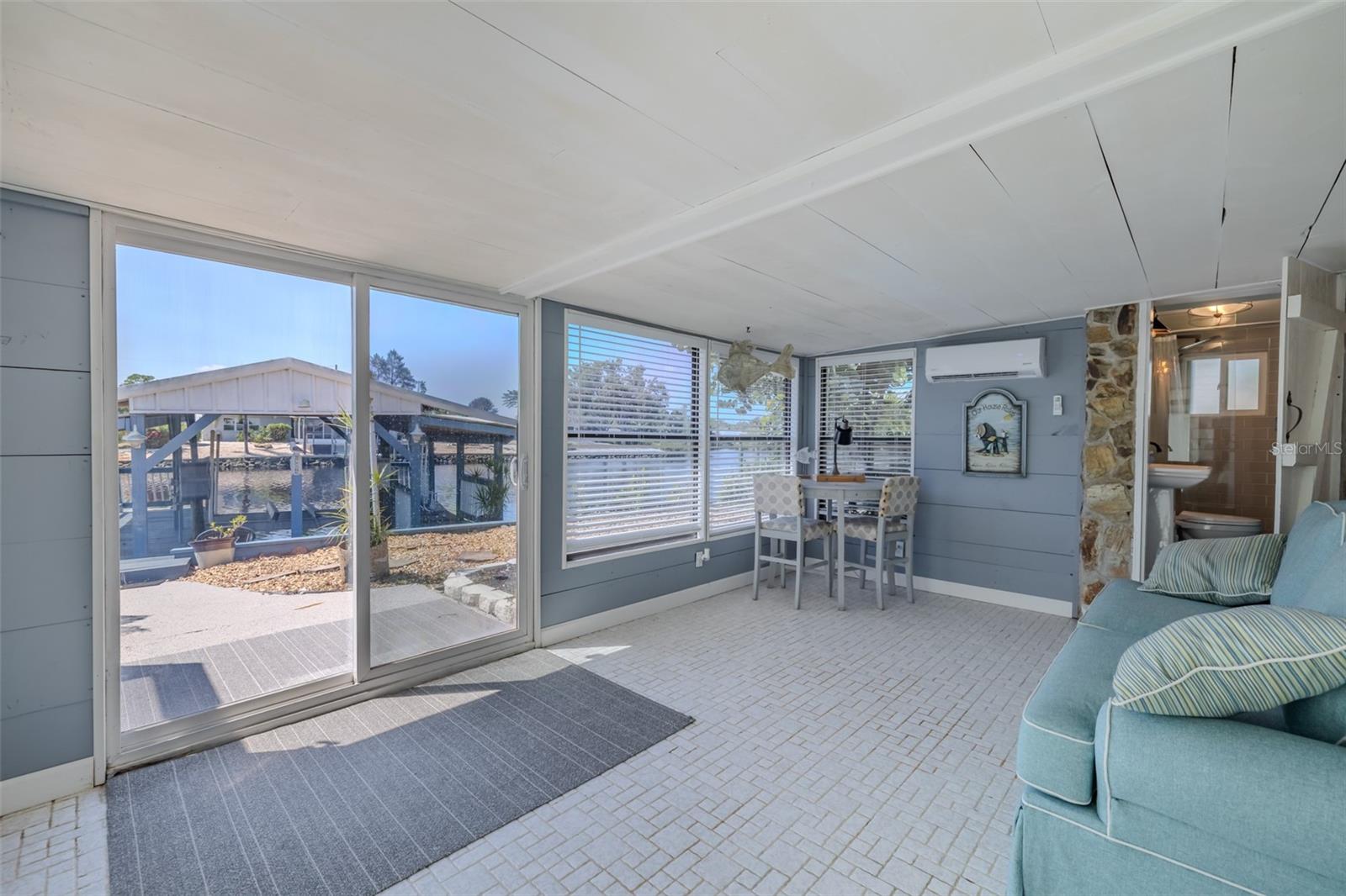 Image 30 of 69 For 820 Blue Heron Boulevard