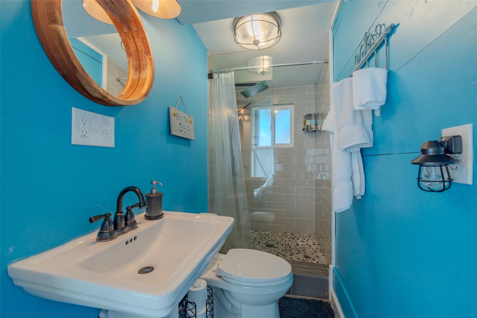 Image 32 of 69 For 820 Blue Heron Boulevard