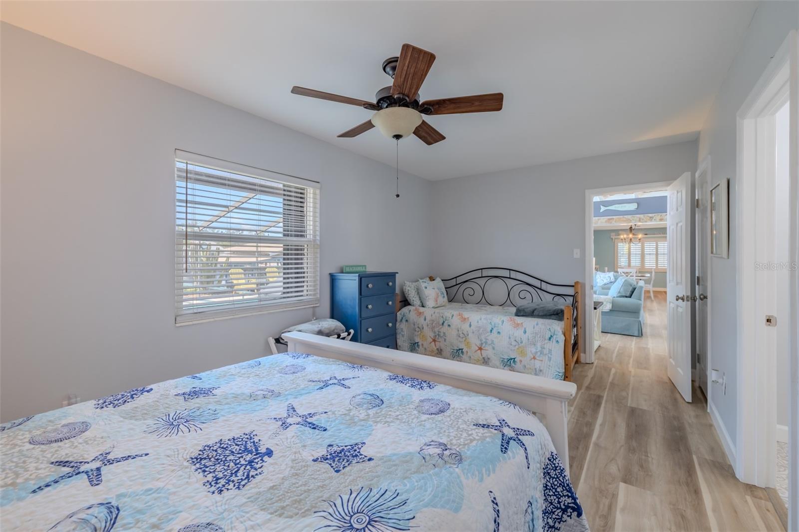 Image 36 of 69 For 820 Blue Heron Boulevard