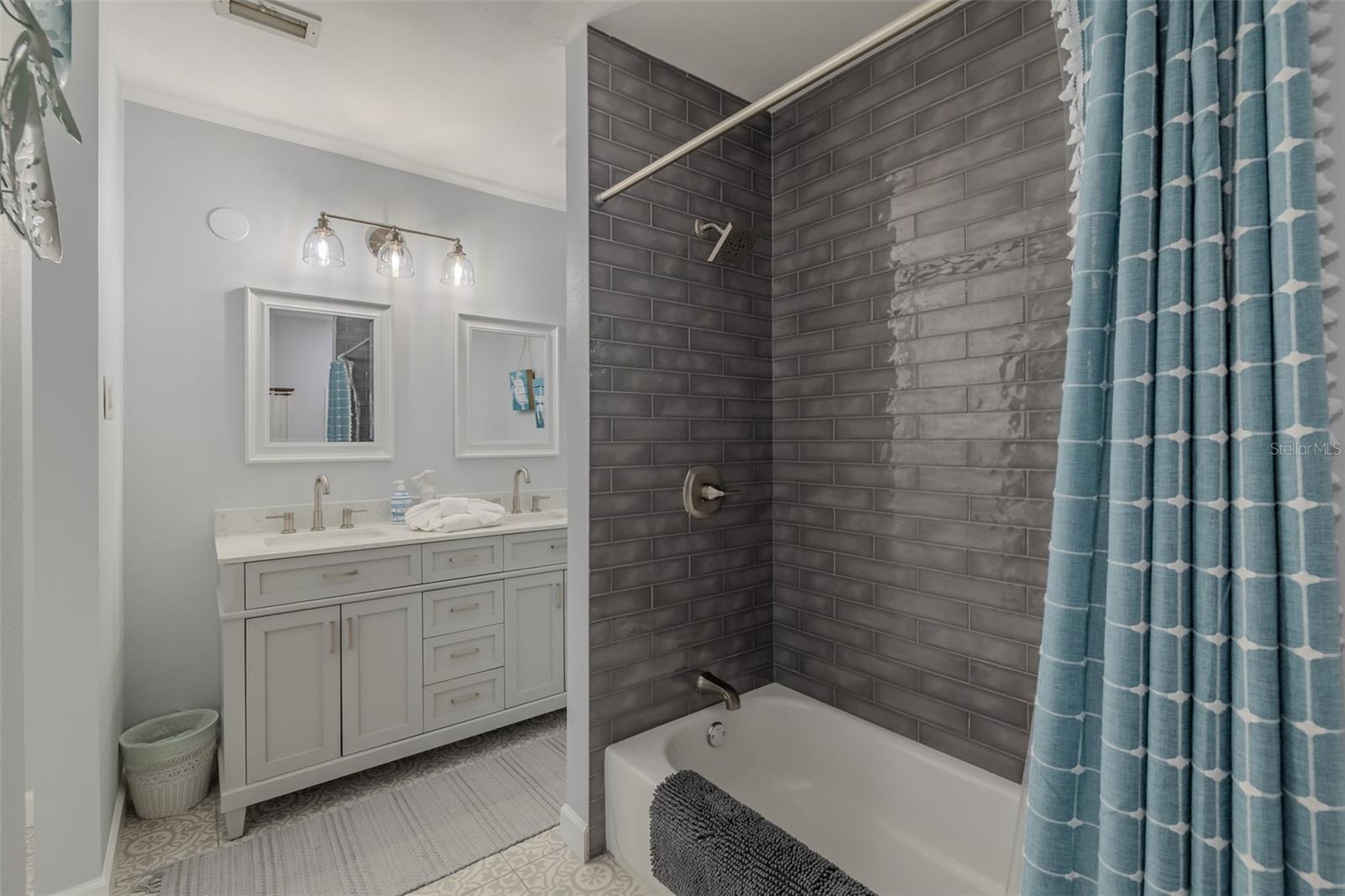 Image 39 of 69 For 820 Blue Heron Boulevard