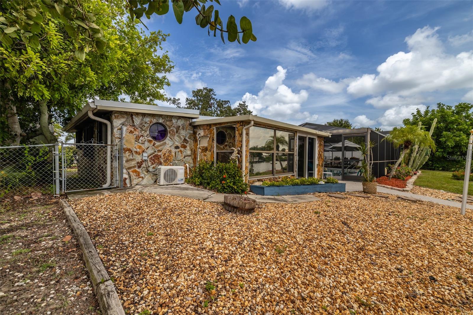 Image 62 of 69 For 820 Blue Heron Boulevard