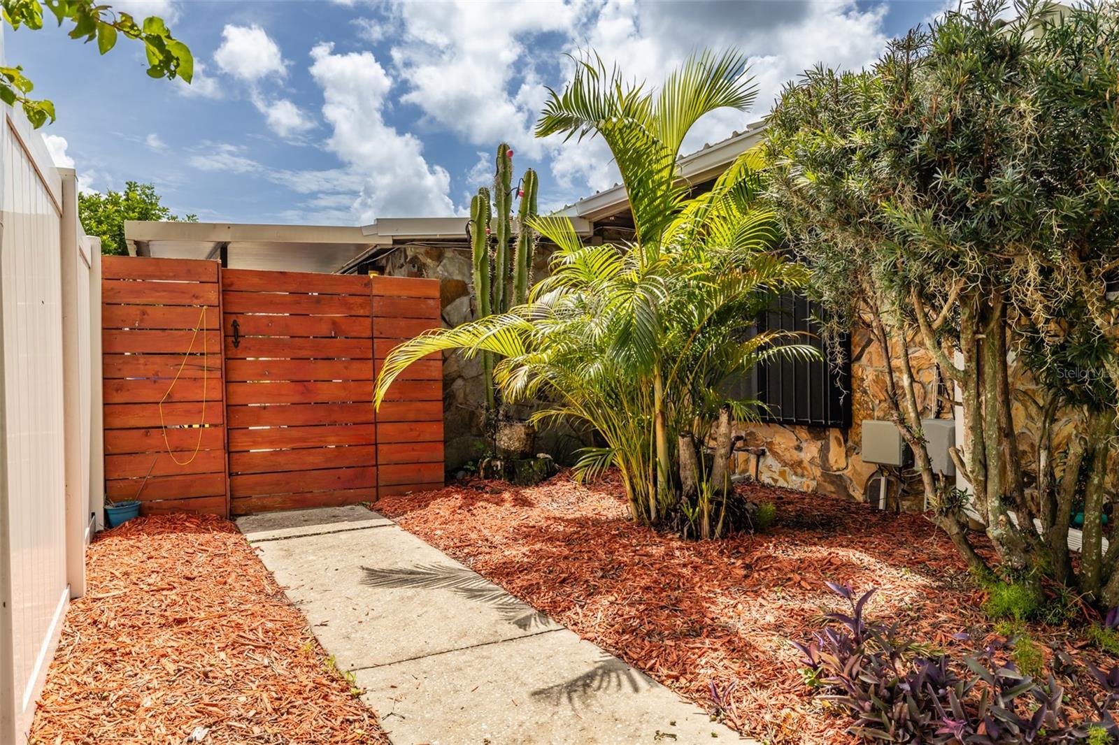 Image 63 of 69 For 820 Blue Heron Boulevard