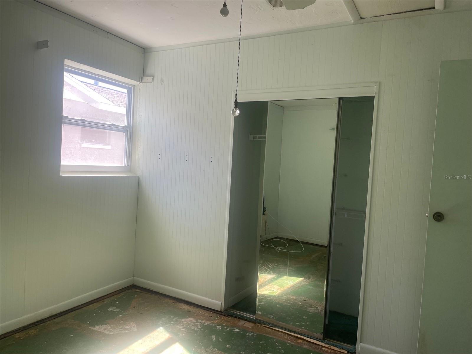 Image 10 of 28 For 5224 52nd Avenue N