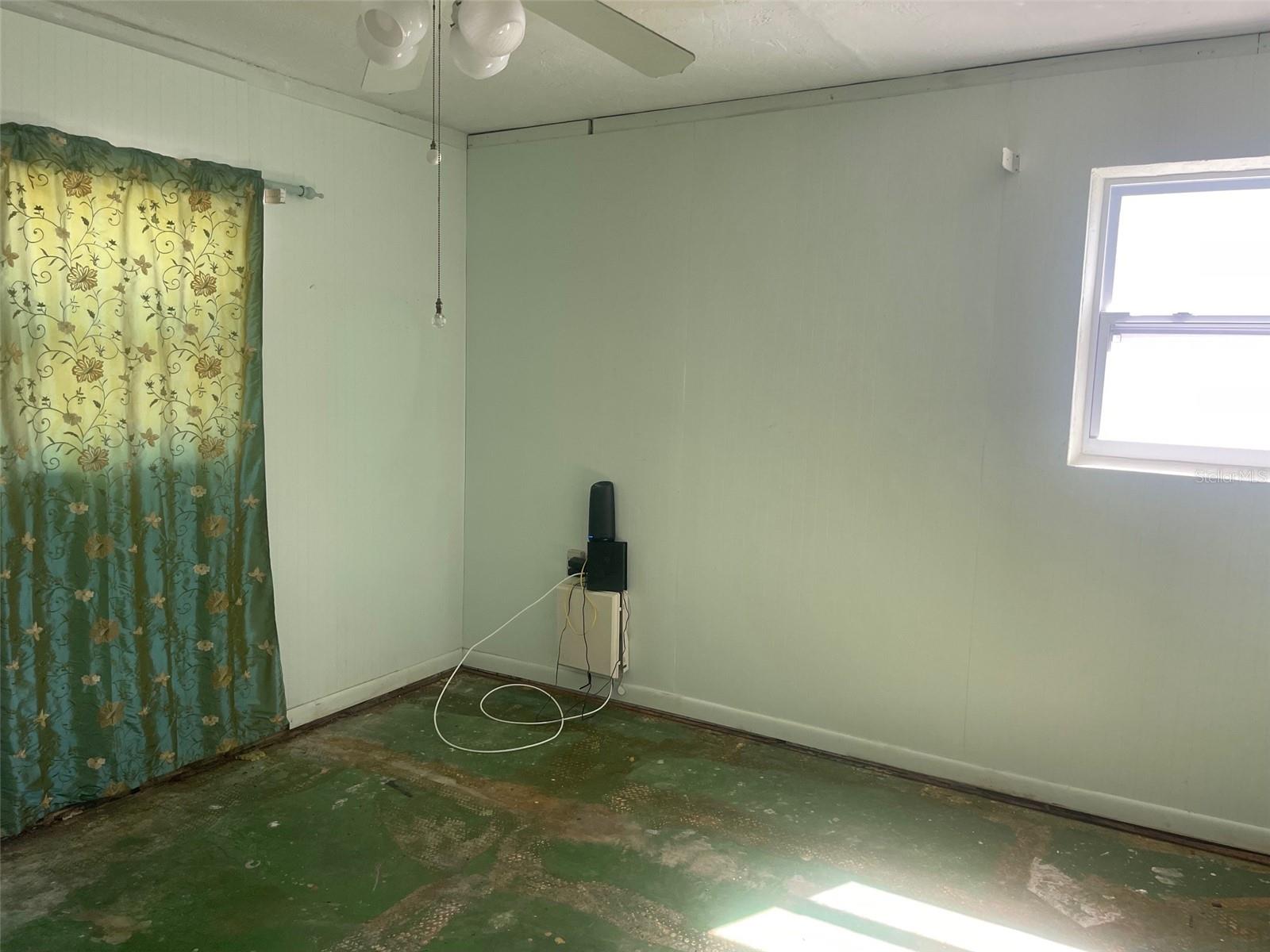 Image 11 of 28 For 5224 52nd Avenue N