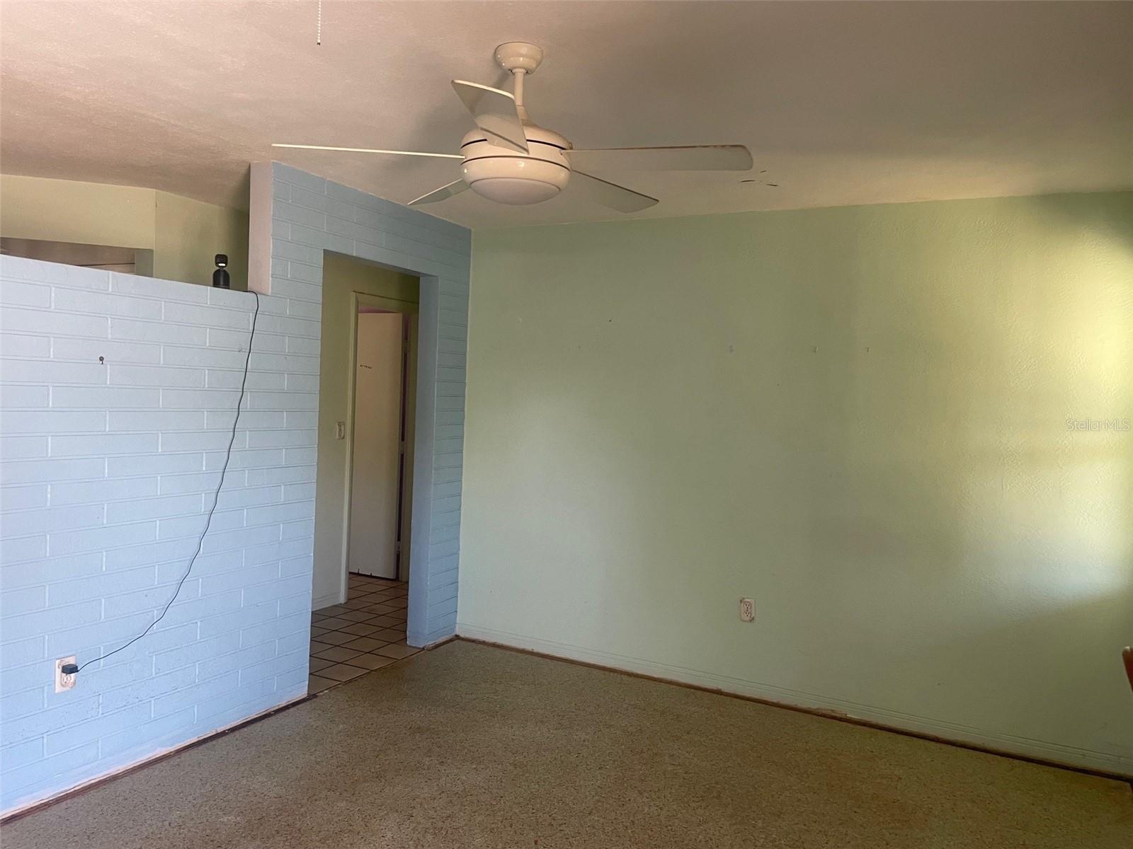 Image 4 of 28 For 5224 52nd Avenue N