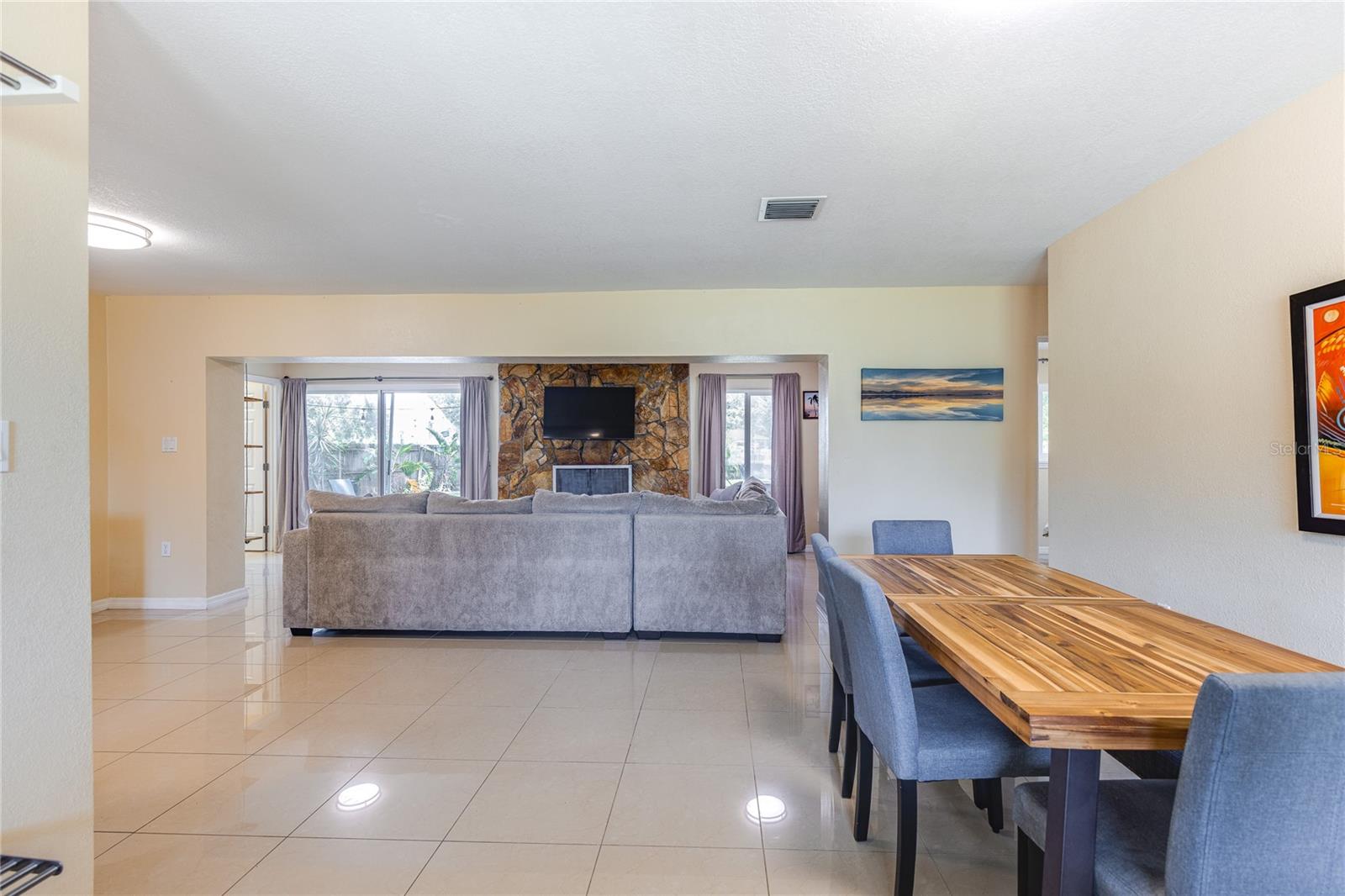 Image 10 of 41 For 633 58th Avenue Ne