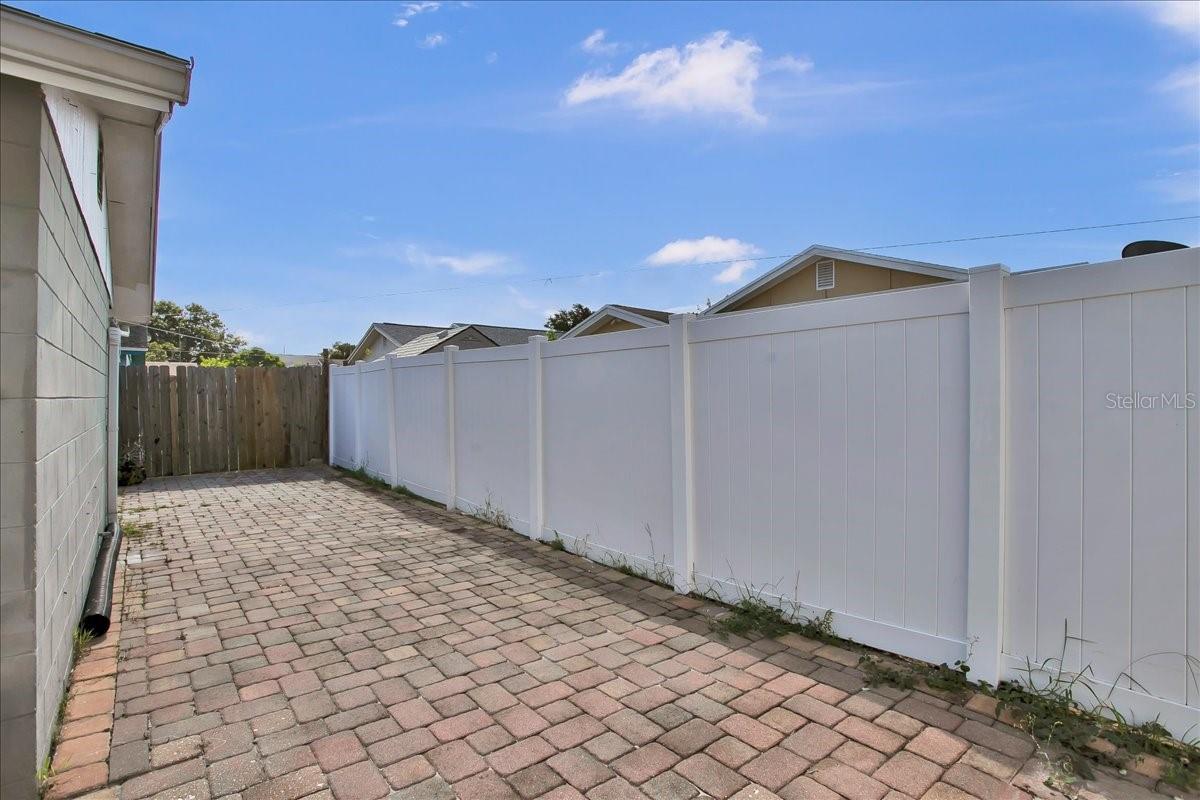 Image 10 of 48 For 9112 Suffield Court