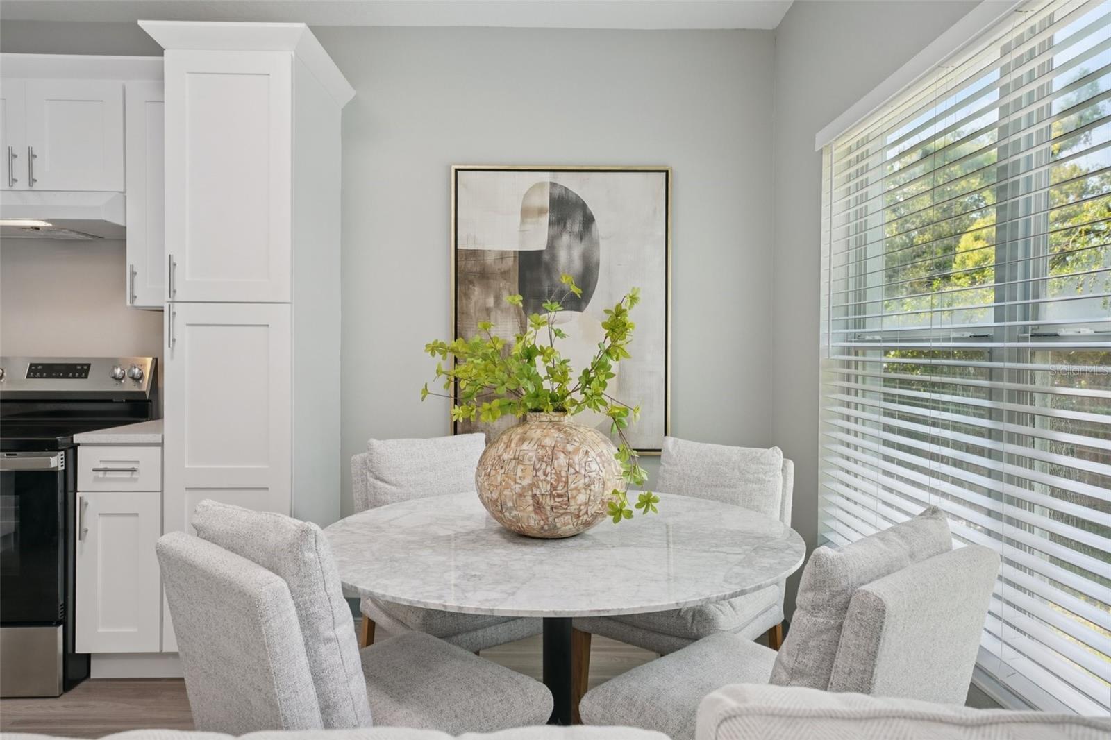 Image 18 of 50 For 2222 Emma Street