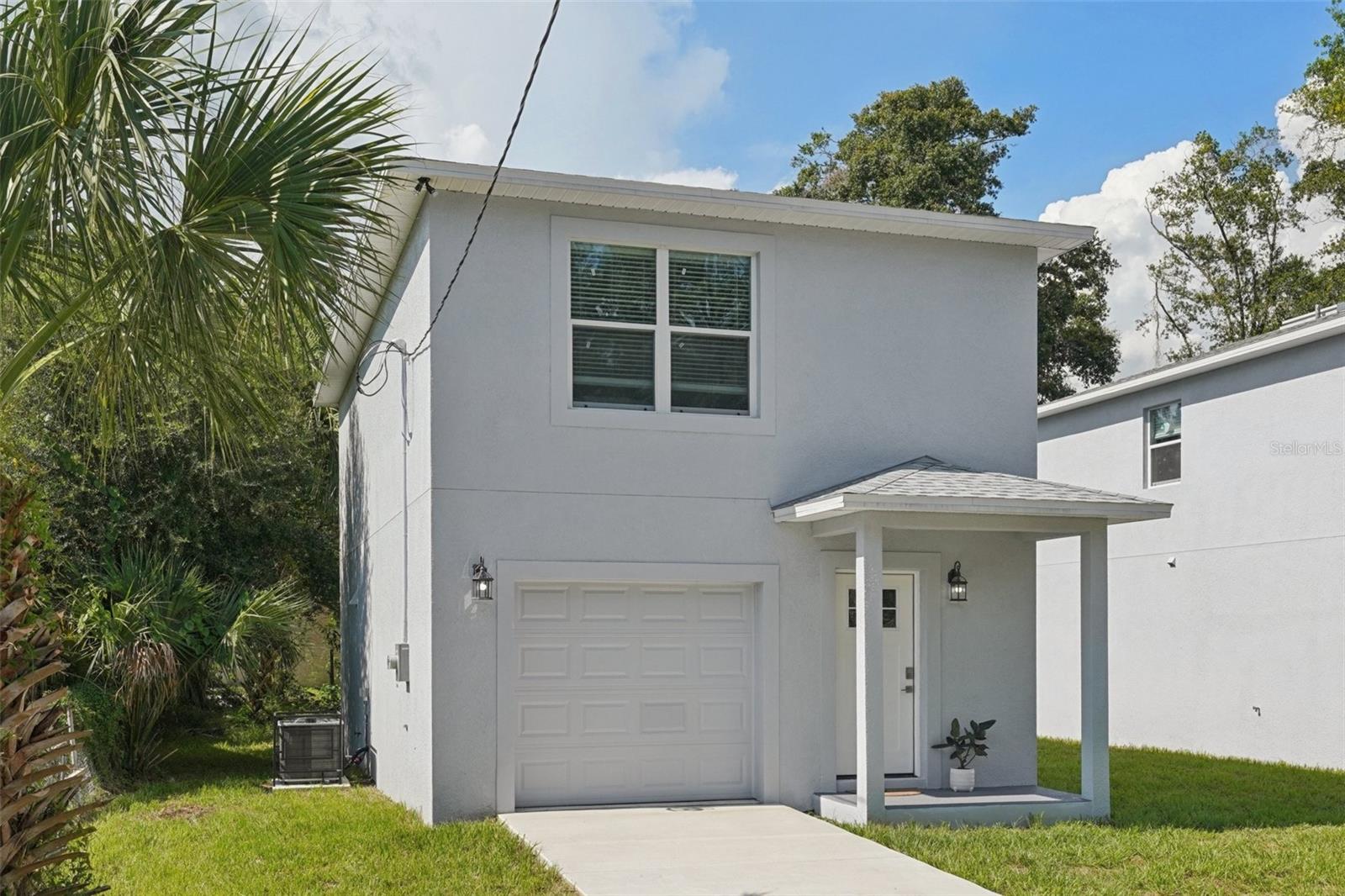 Image 4 of 50 For 2222 Emma Street