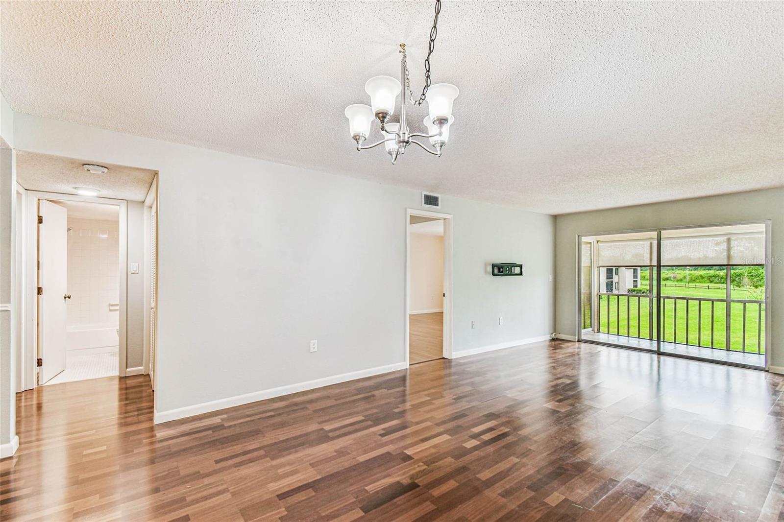 Image 12 of 54 For 204 Mary Drive