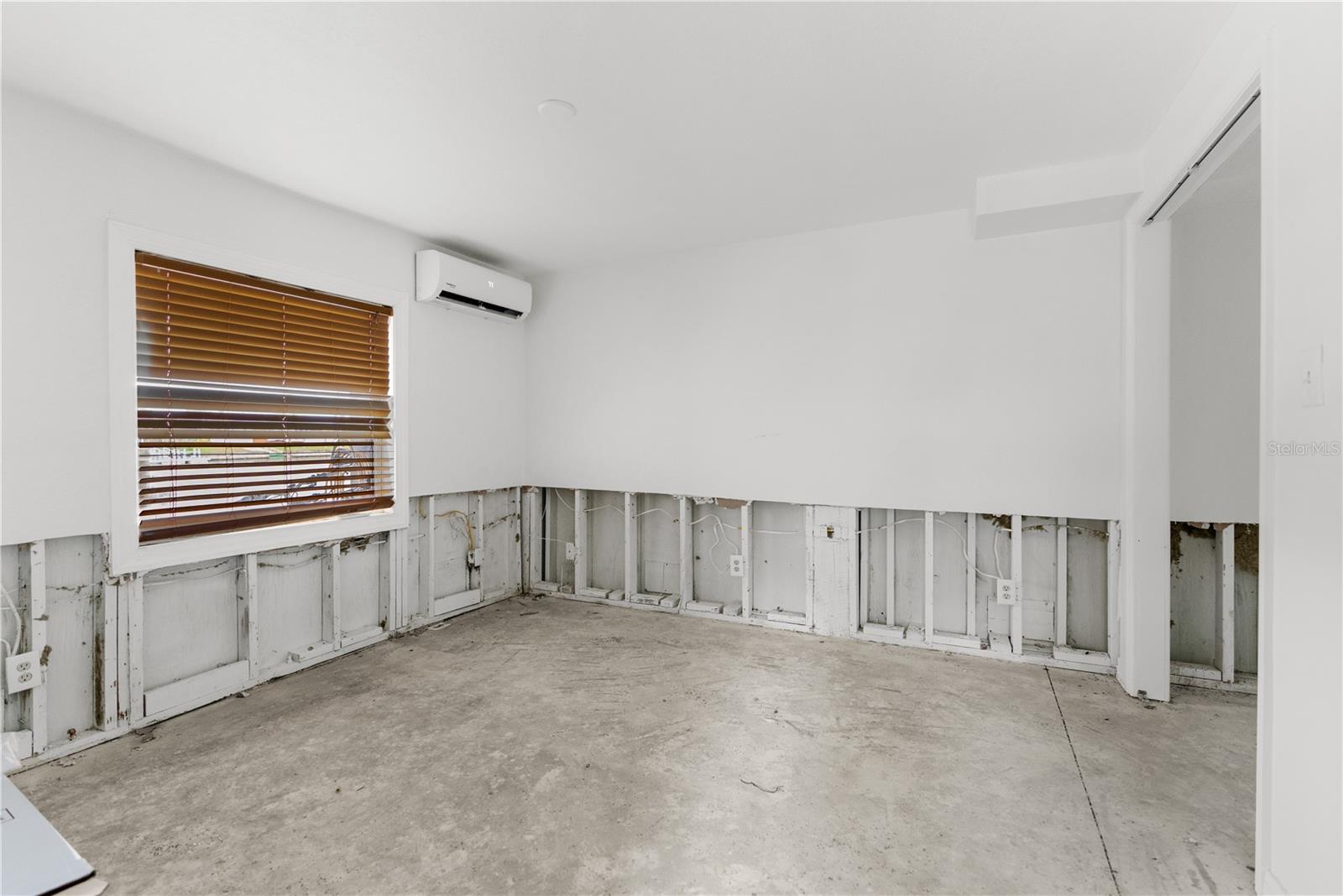Image 16 of 69 For 3393 Poinsettia Drive
