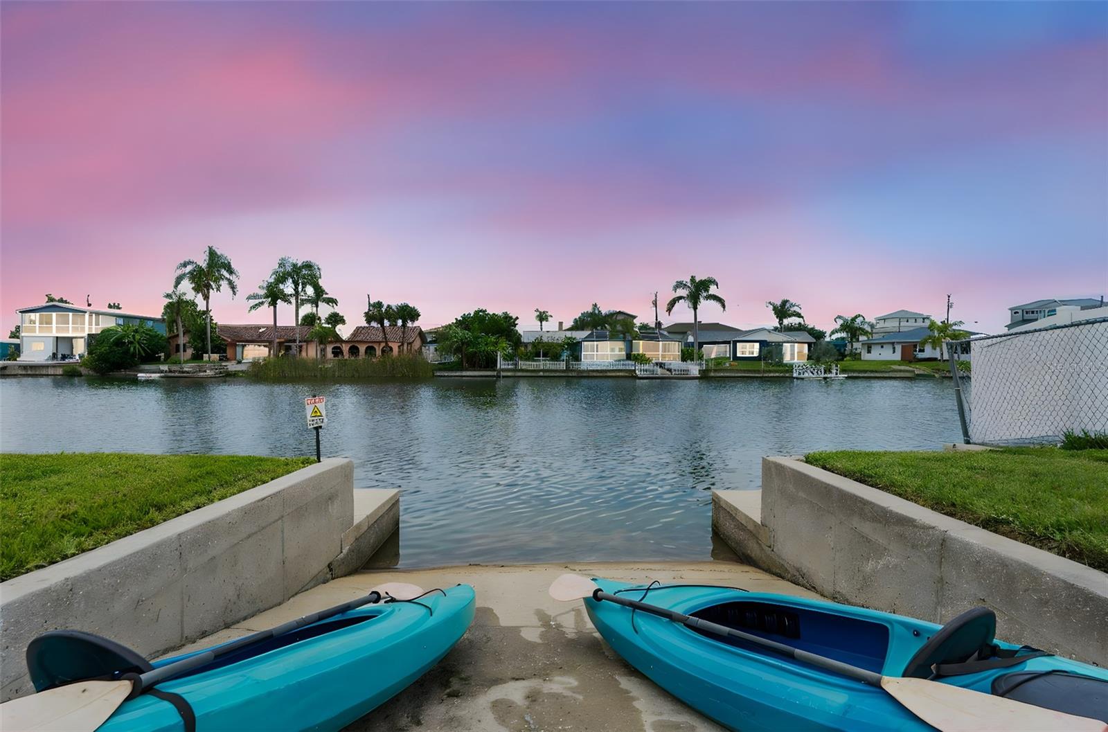 Image 7 of 69 For 3393 Poinsettia Drive