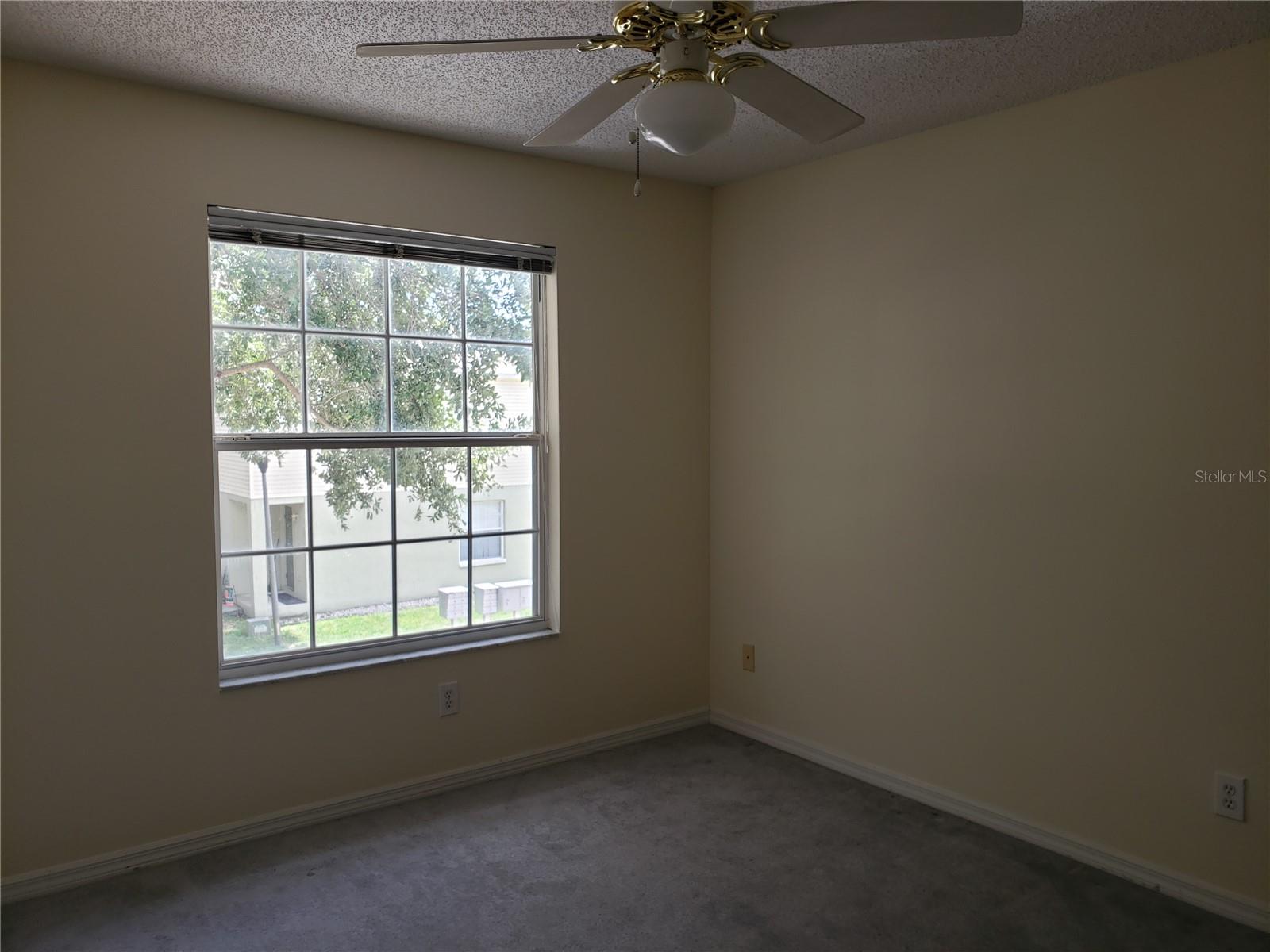 Image 6 of 12 For 1409 Adams Circle E
