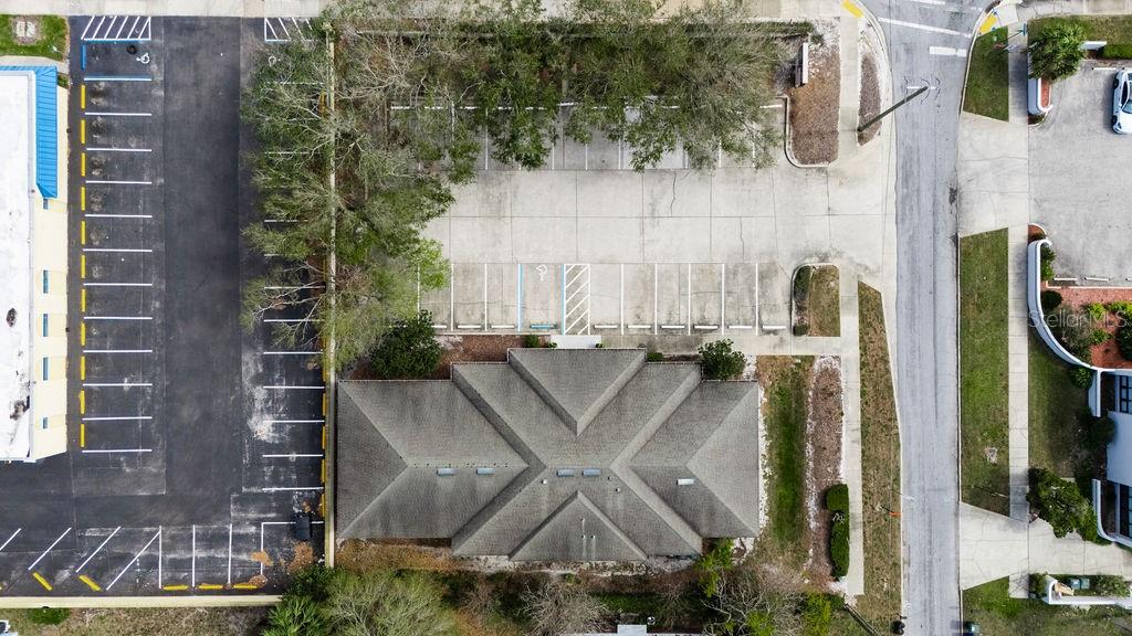 Image 21 of 23 For 1910 Lakeland Hills Boulevard