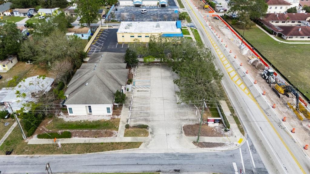 Image 22 of 23 For 1910 Lakeland Hills Boulevard