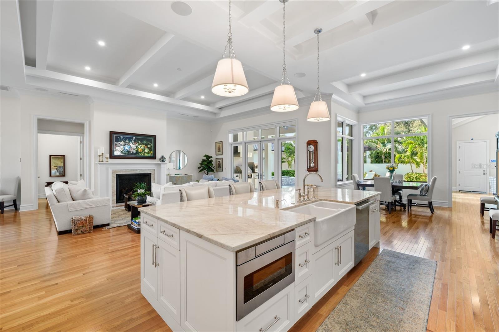 Image 16 of 73 For 629 35th Avenue N