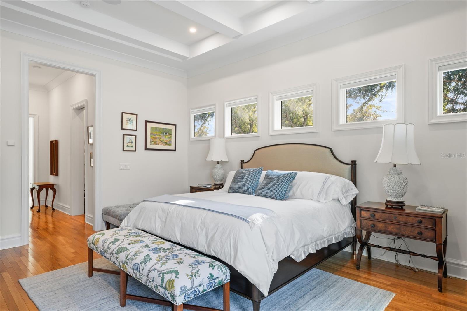 Image 29 of 73 For 629 35th Avenue N