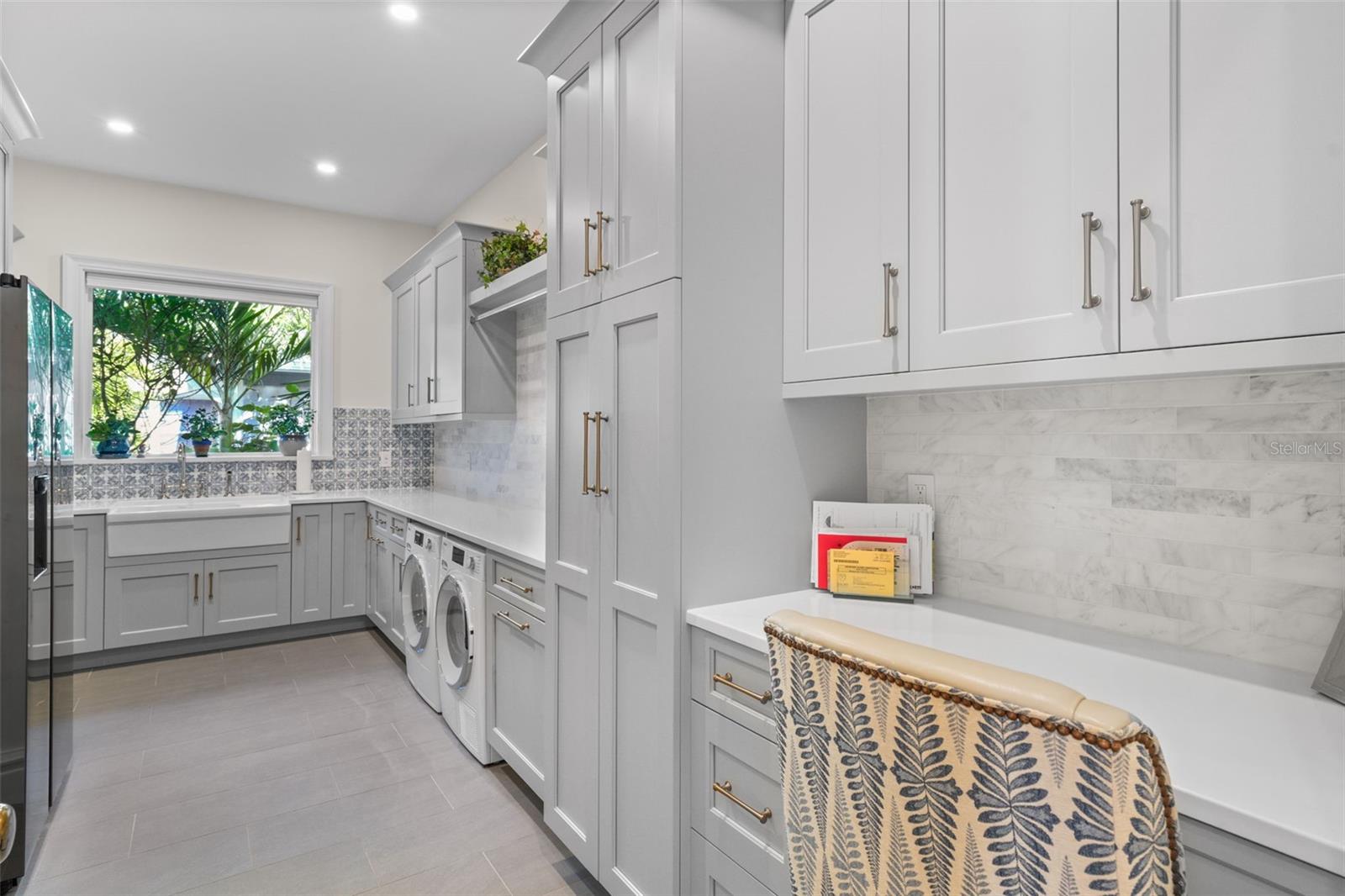 Image 39 of 73 For 629 35th Avenue N