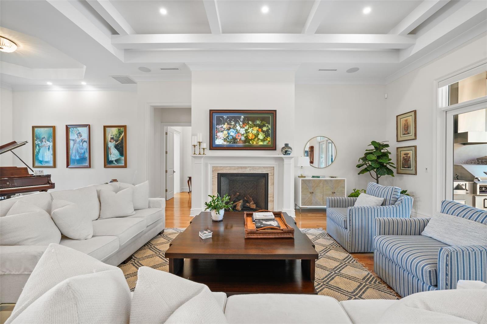 Image 4 of 73 For 629 35th Avenue N
