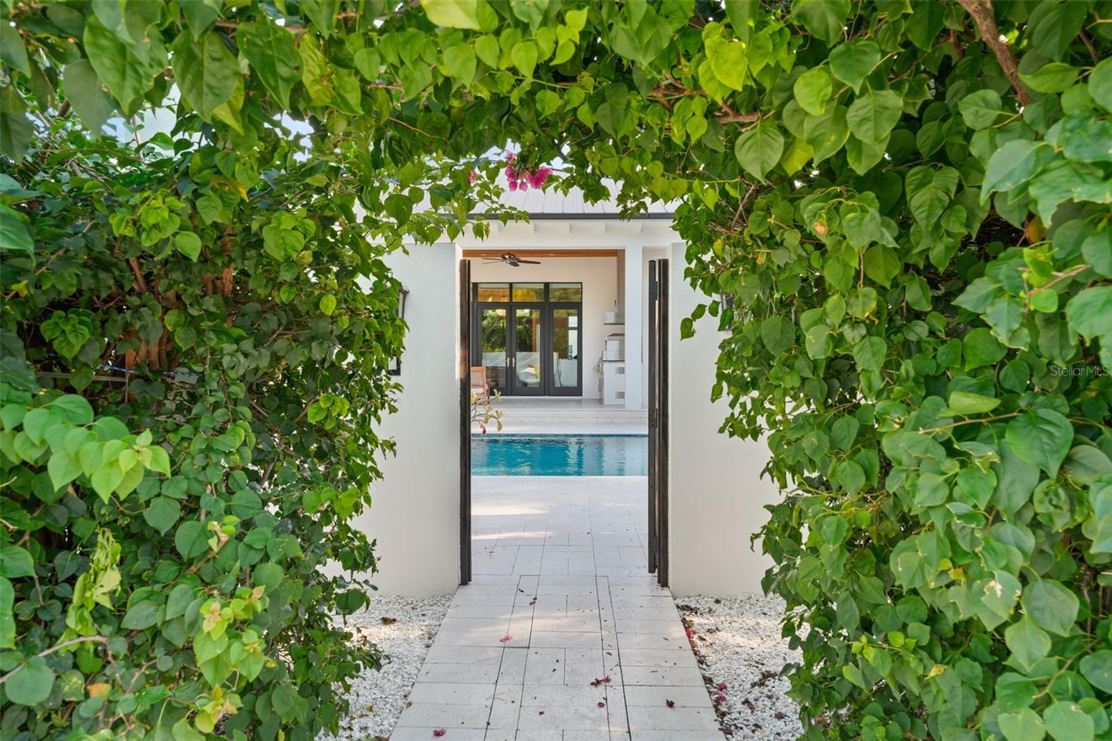 Image 55 of 73 For 629 35th Avenue N