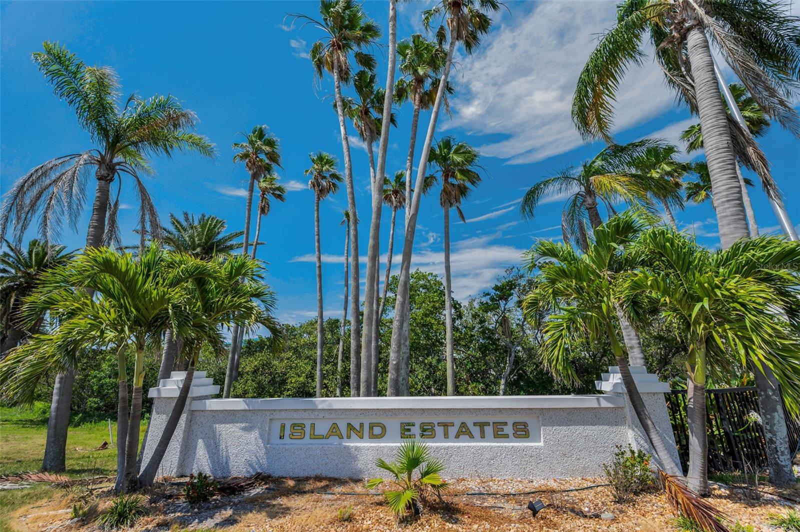 Image 86 of 86 For 105 Island Way 147
