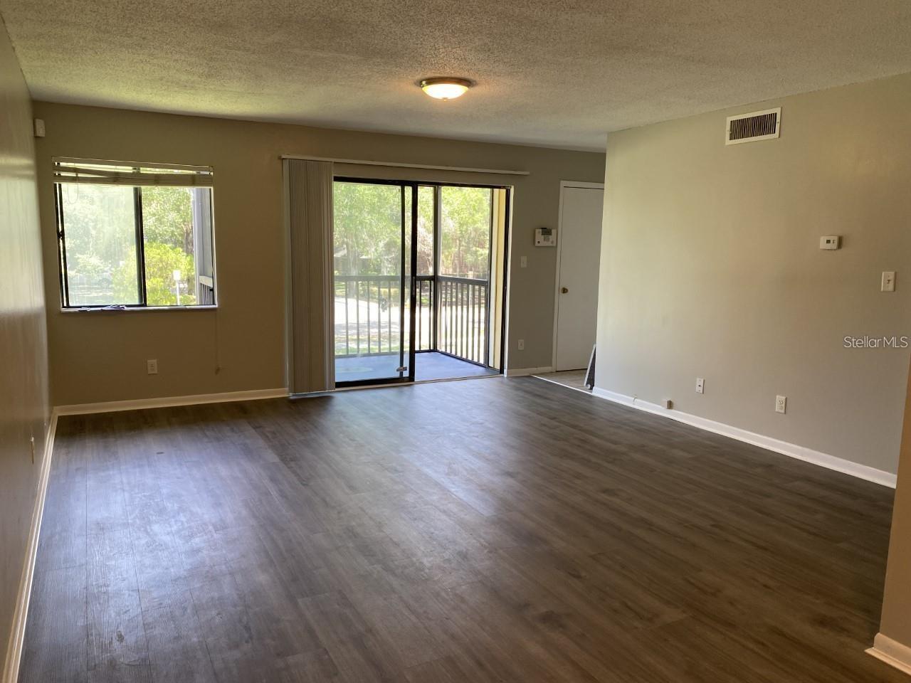Image 3 of 18 For 13387 Arbor Pointe Circle 204