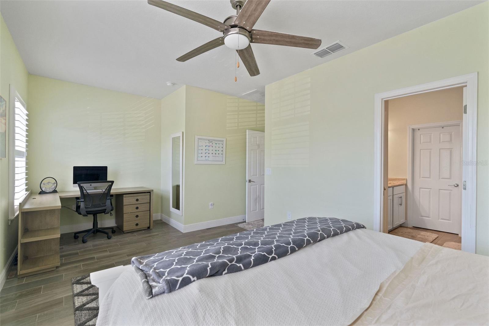 Image 5 of 33 For 1101 Coral Lane