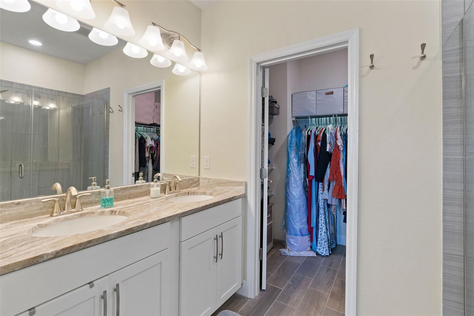 Image 6 of 33 For 1101 Coral Lane