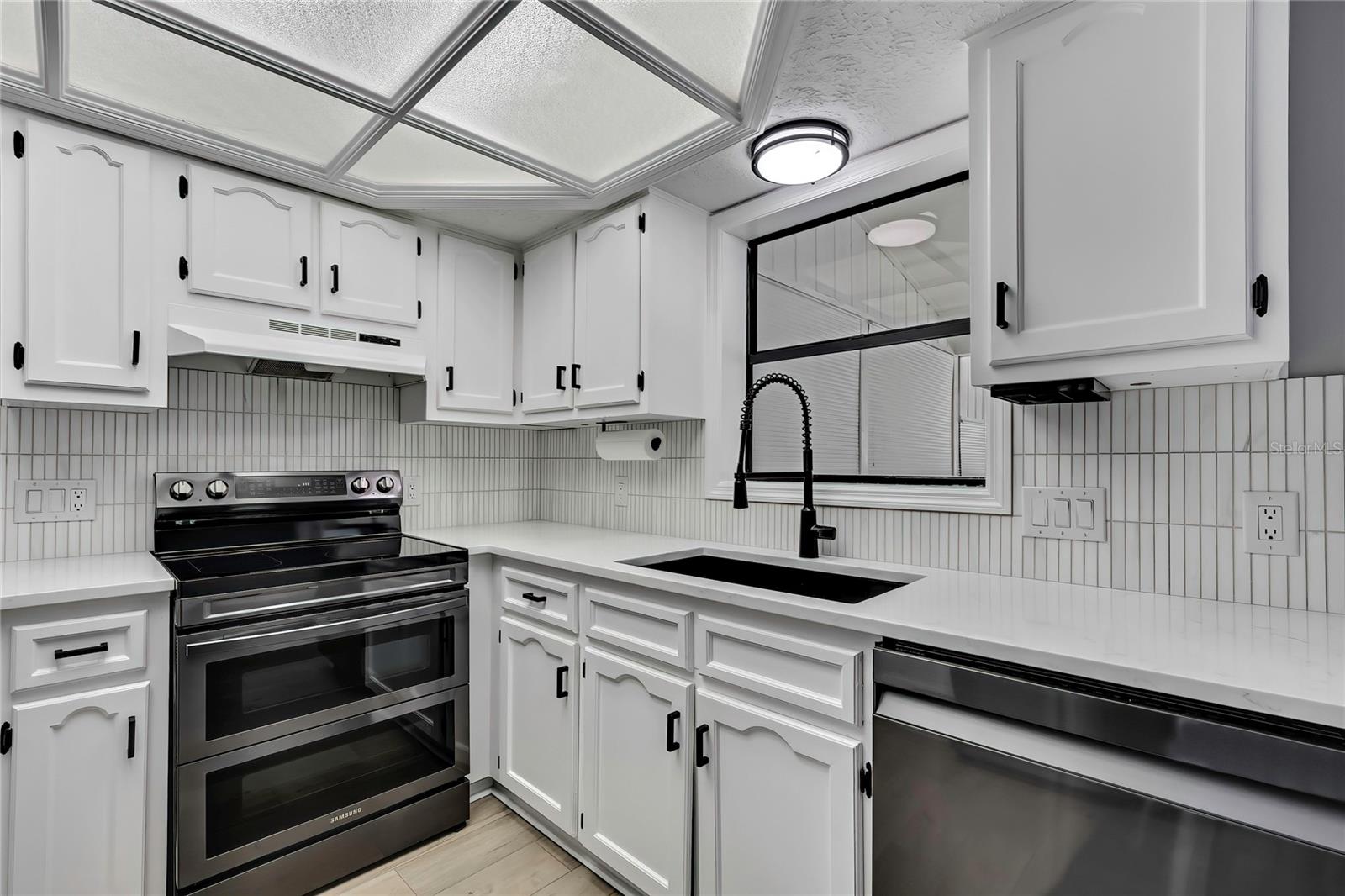 Image 17 of 85 For 3122 Lois Court