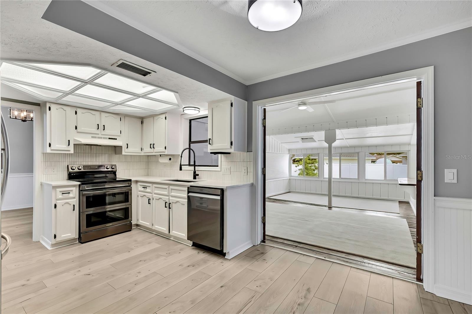 Image 18 of 85 For 3122 Lois Court