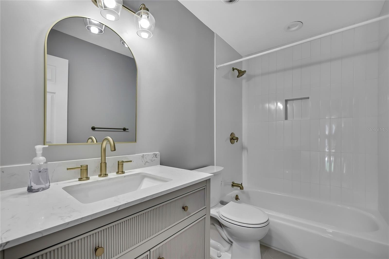 Image 28 of 85 For 3122 Lois Court