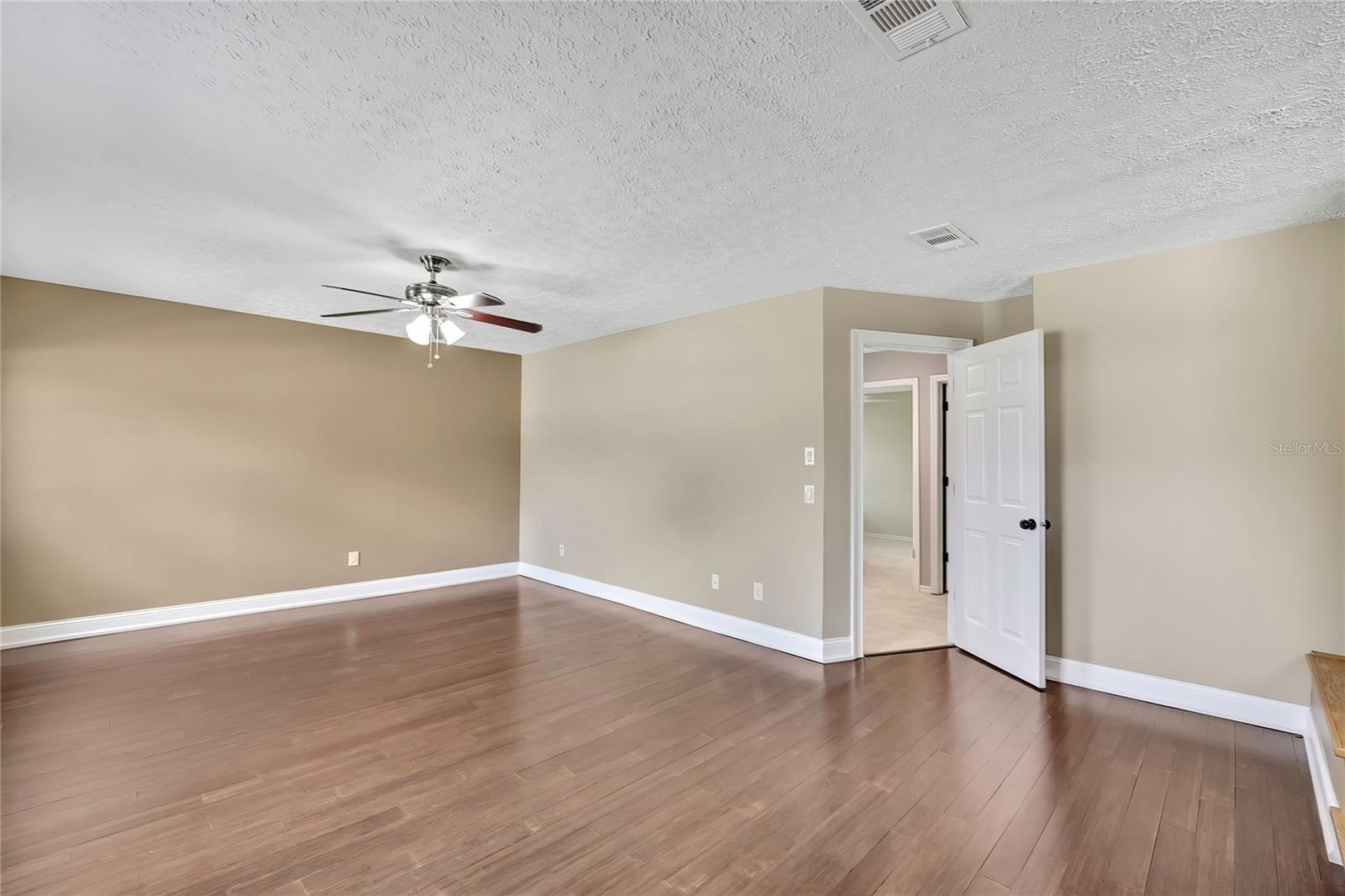 Image 35 of 85 For 3122 Lois Court