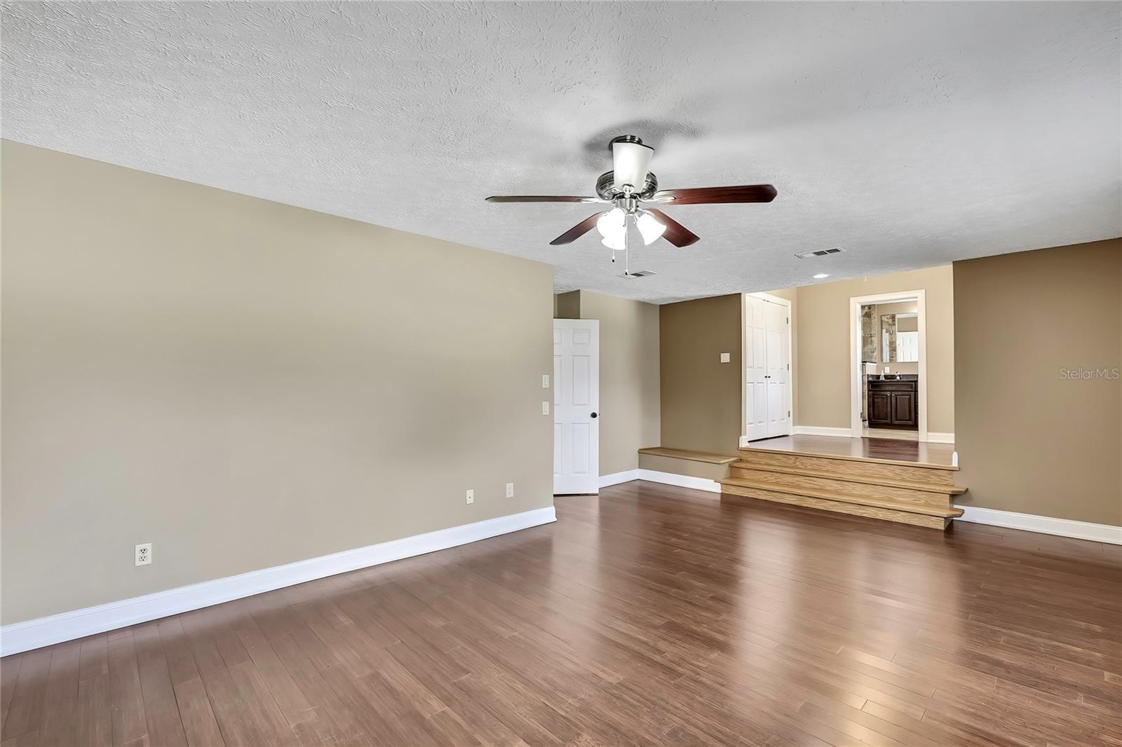 Image 37 of 85 For 3122 Lois Court