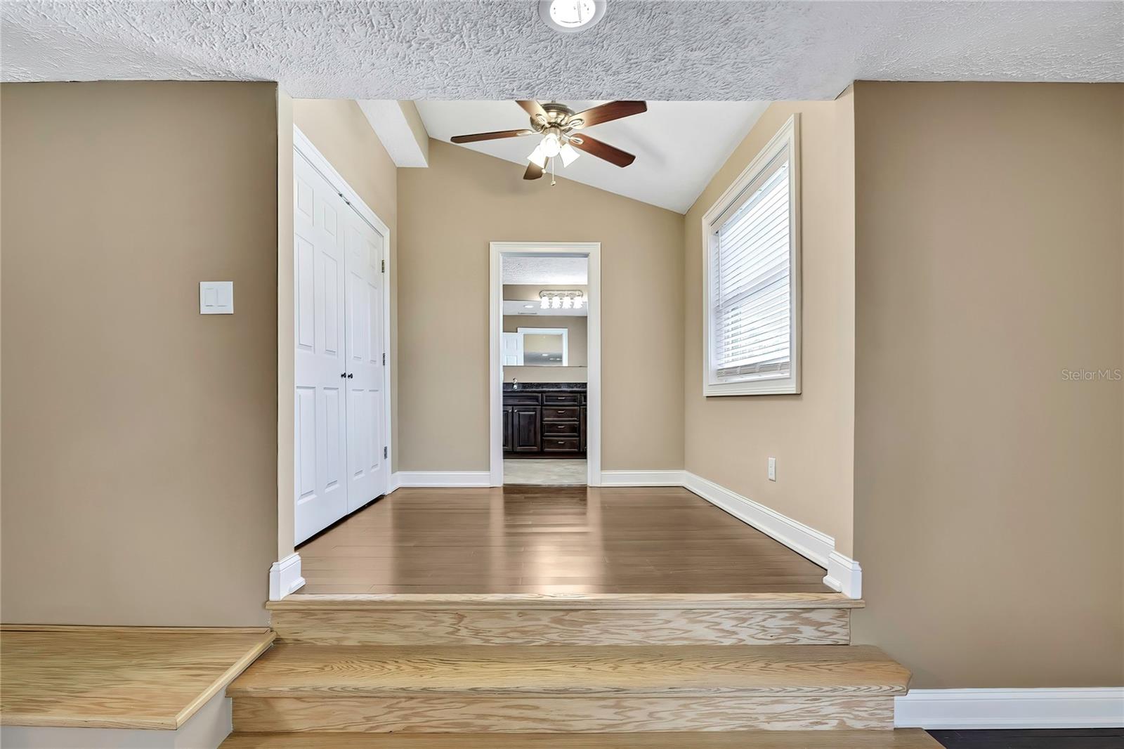 Image 38 of 85 For 3122 Lois Court