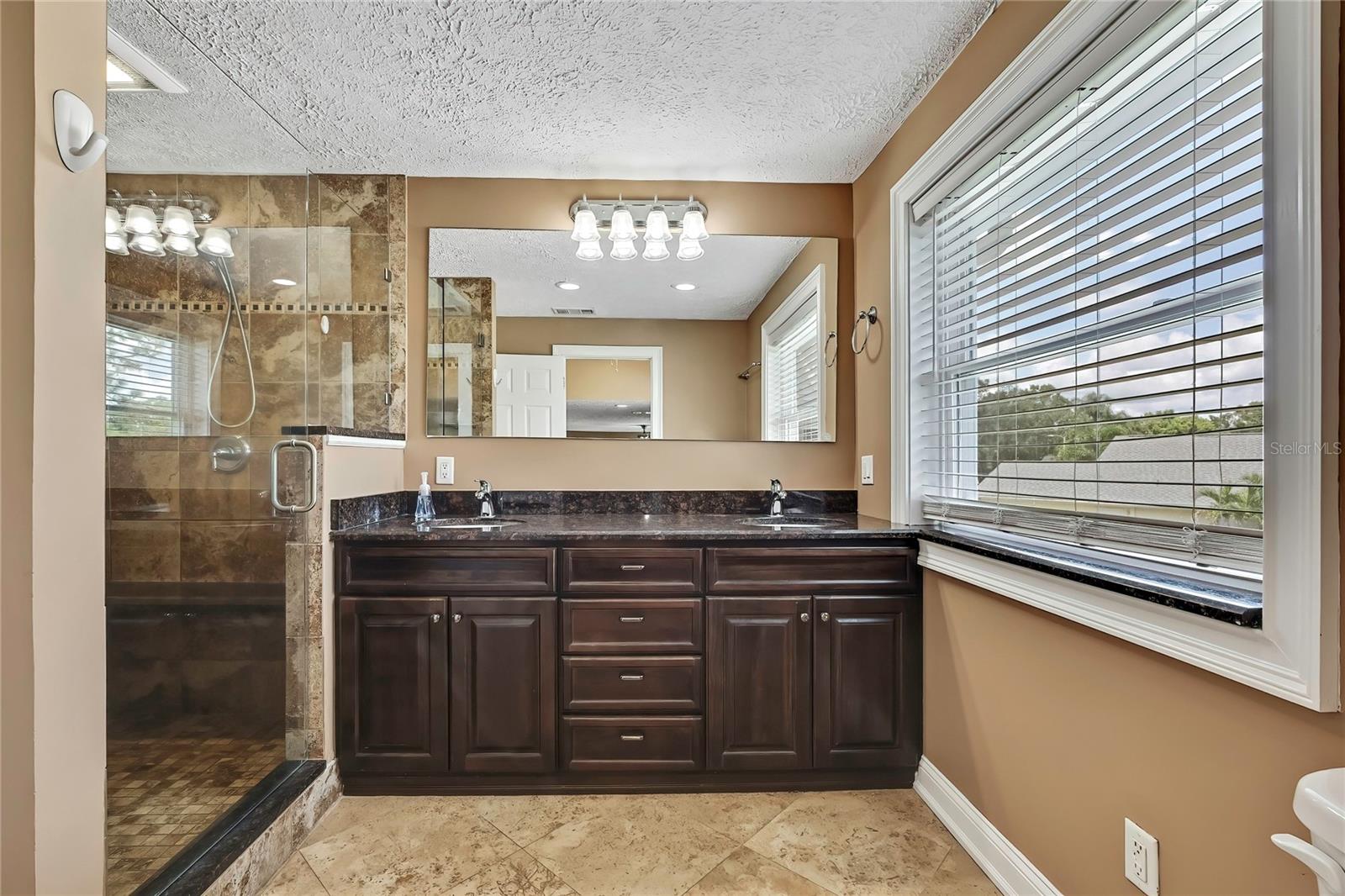 Image 41 of 85 For 3122 Lois Court