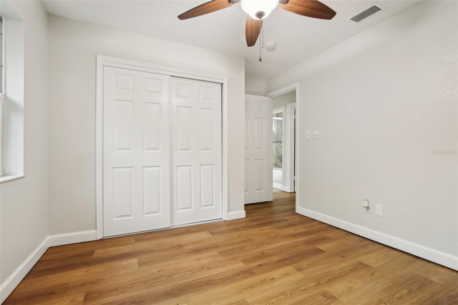 Image 12 of 20 For 703 Sailfish Road