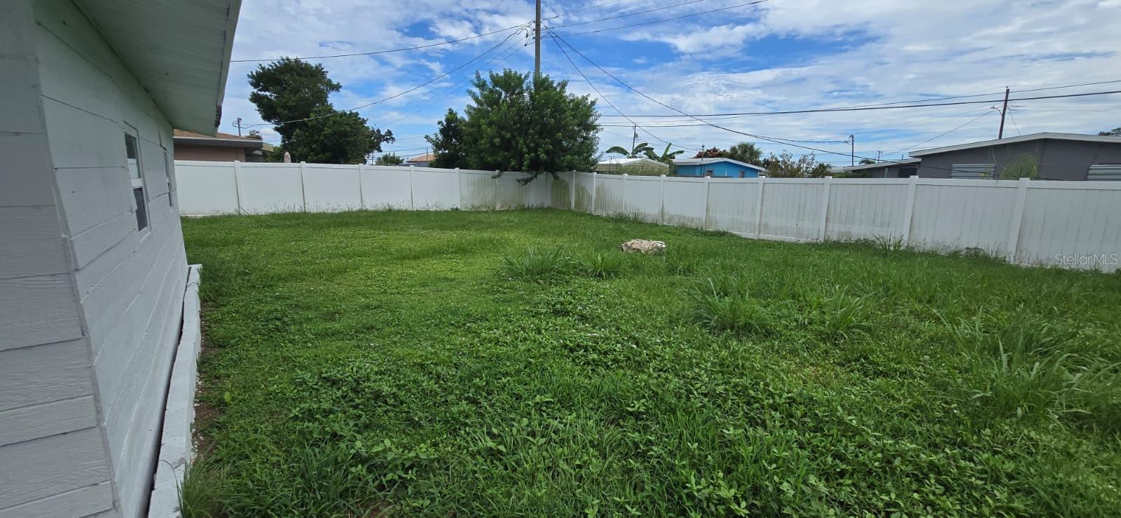 Image 16 of 16 For 480 Sharon Circle
