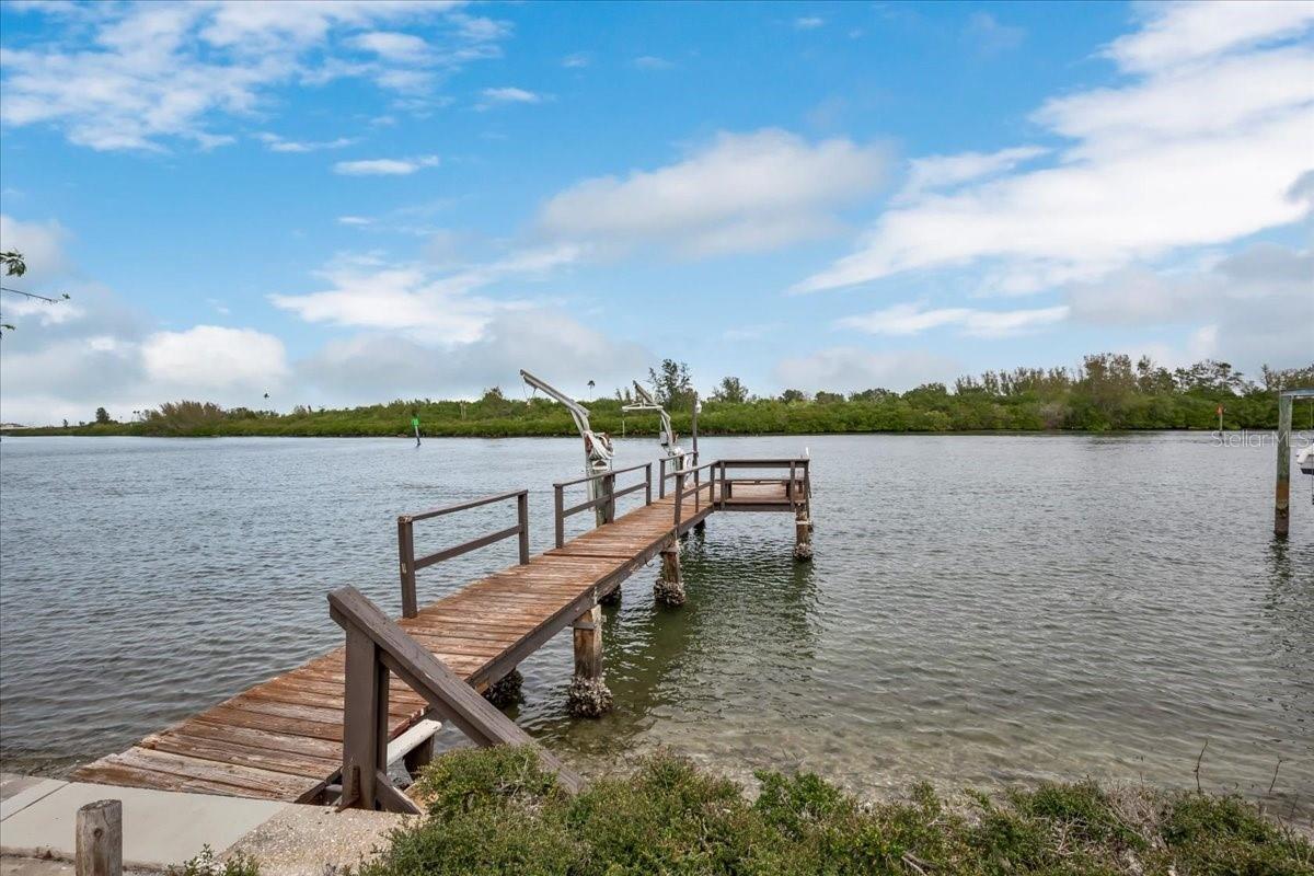 Image 6 of 6 For 18205 Gulf Boulevard