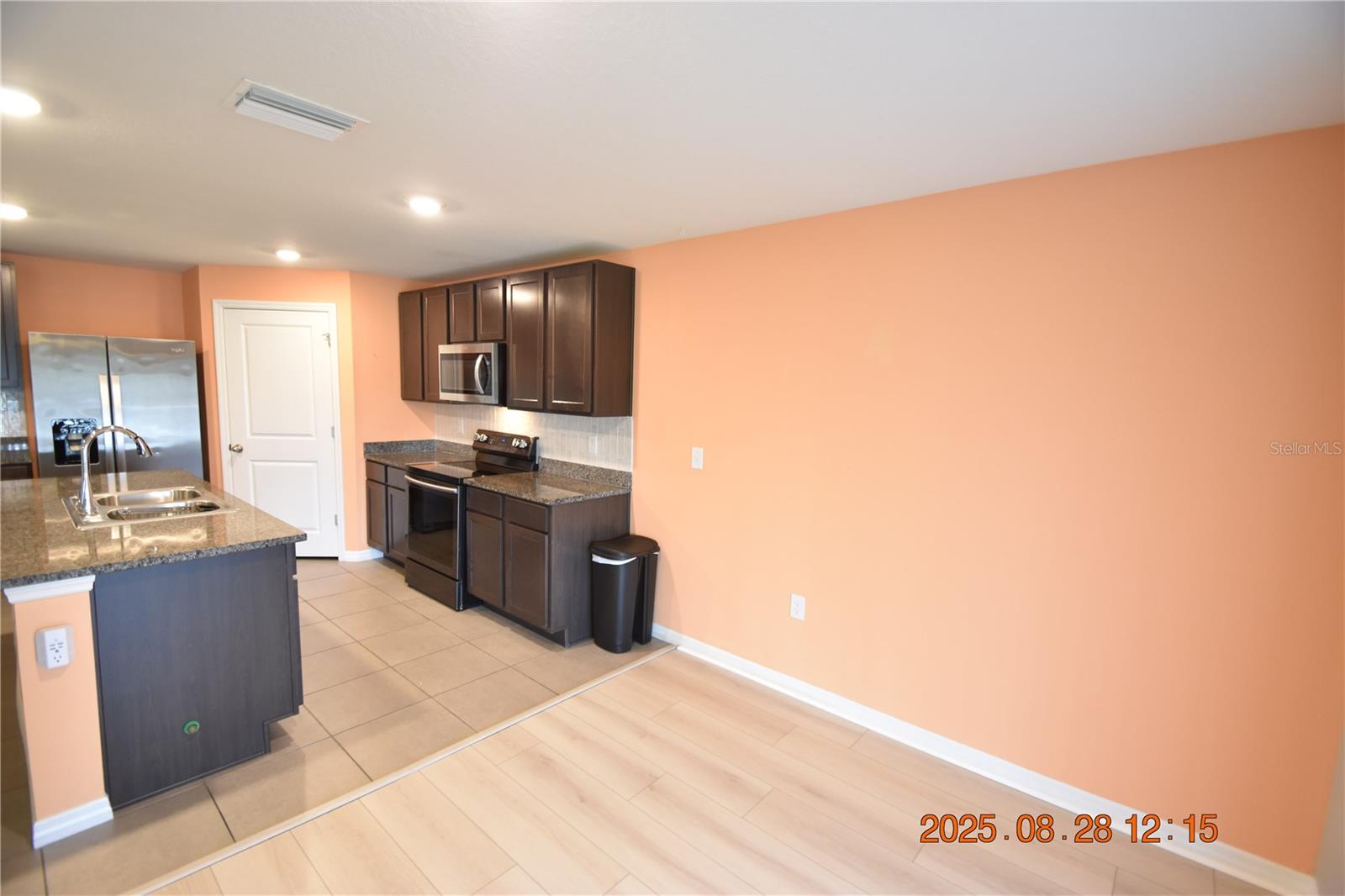 Image 14 of 69 For 8075 Broad Pointe Drive