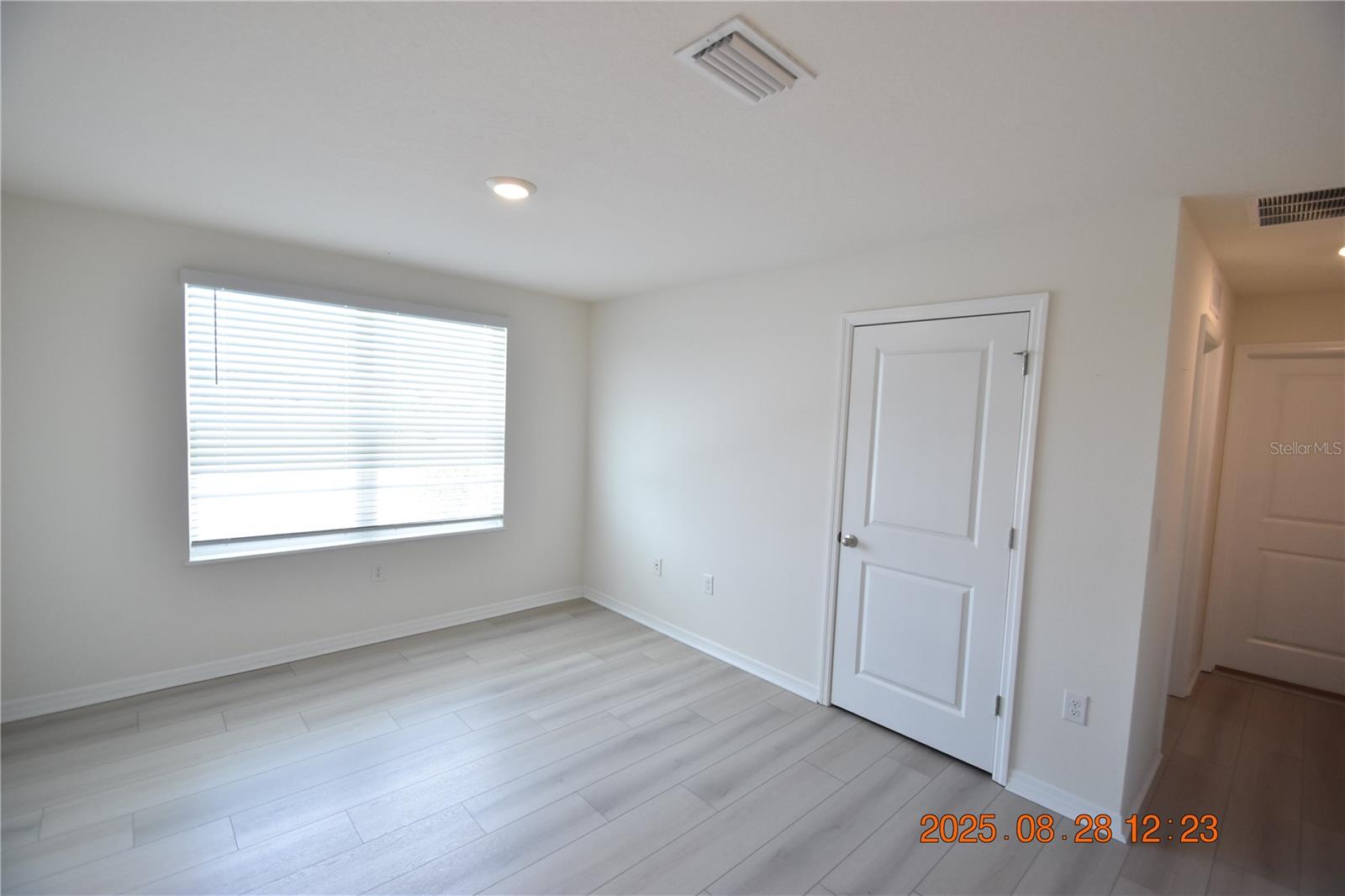Image 27 of 69 For 8075 Broad Pointe Drive